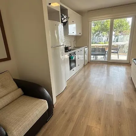 Special Place In Front Of The Sea In Center Apartment