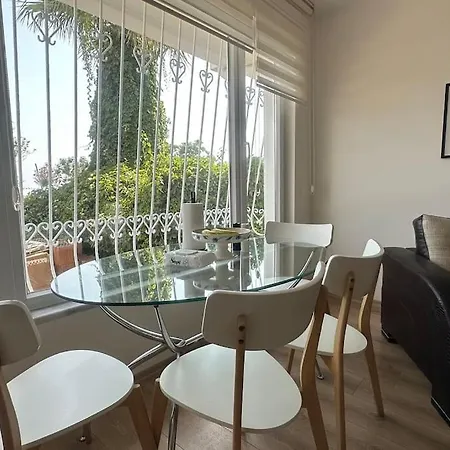 Apartment Special Place In Front Of The Sea In Center *
