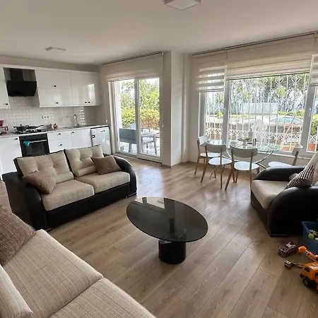 Apartment Special Place In Front Of The Sea In Center *